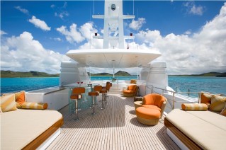 PERLE BLEUE Sundeck Bar.